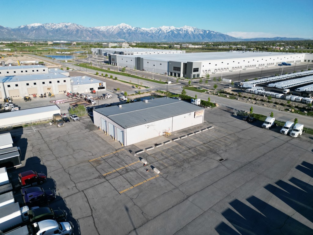 a freespan warehouse in salt lake county surrounded by more warehouses